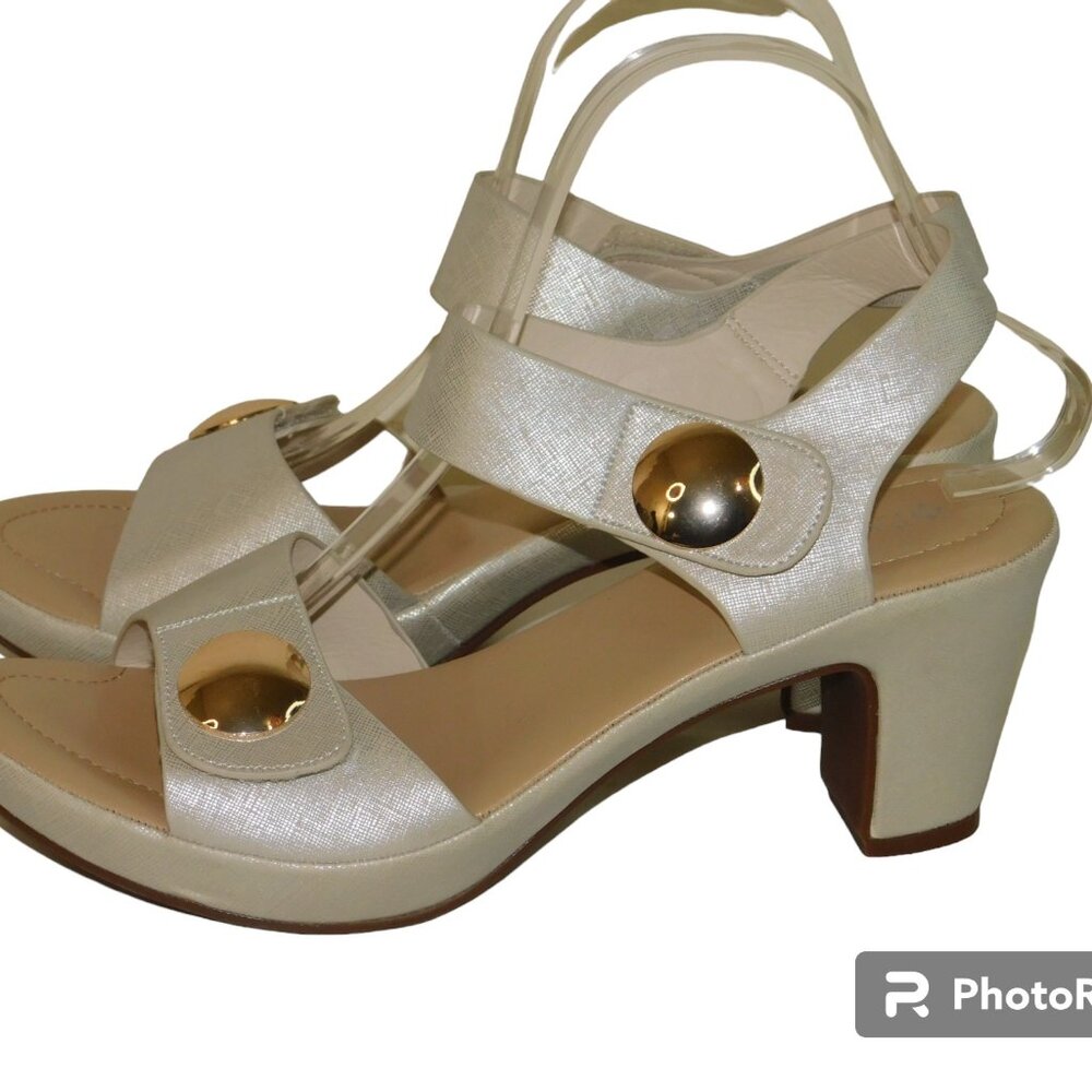 Elegant Cream Women's Heels - Picture 7 of 11